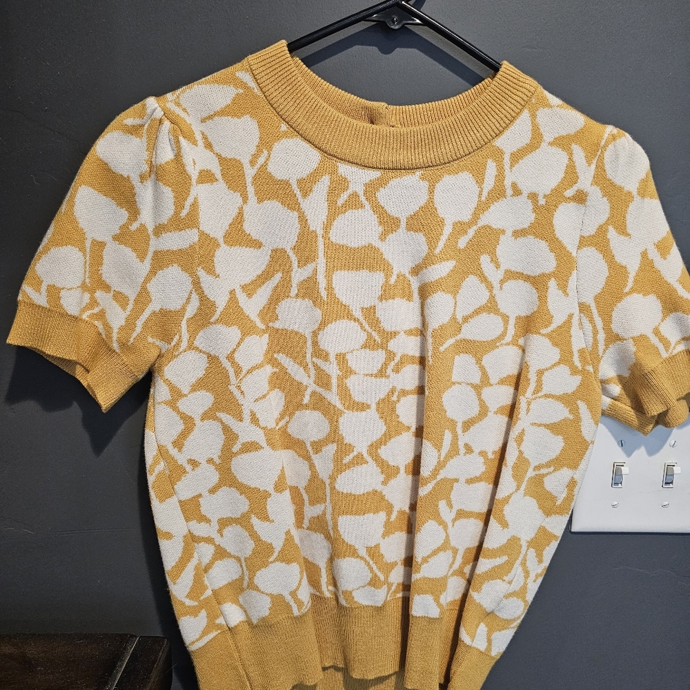 Floral Patterned Yellow and White Women's Top